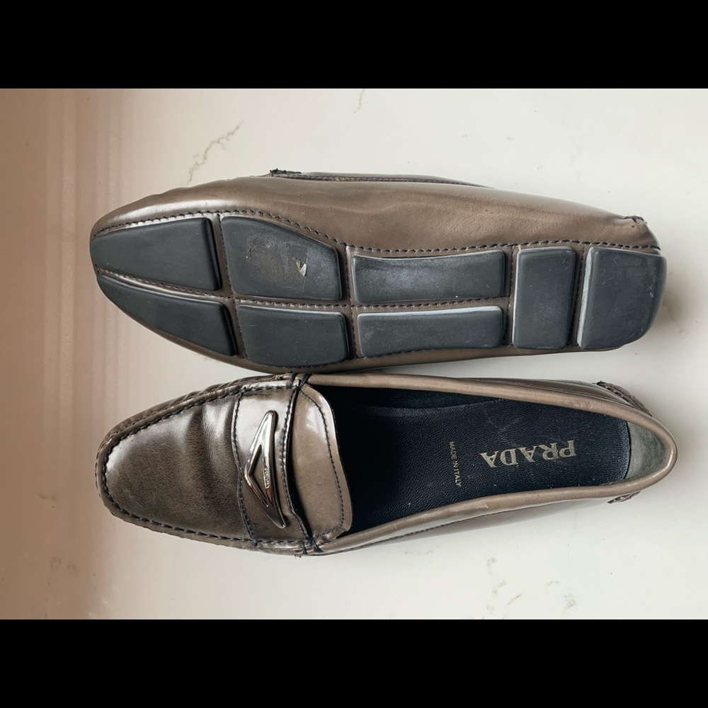 Prada patent leather loafers - Picture 2 of 6
